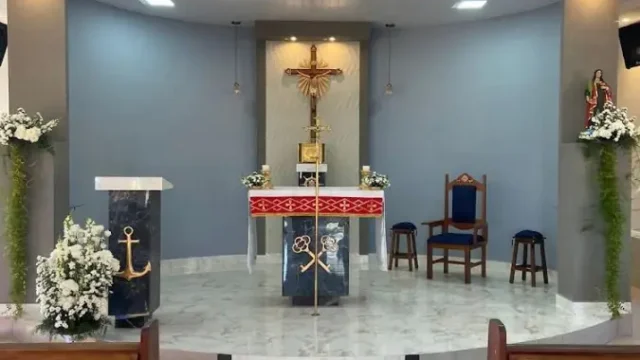 igreja sao pedro e santa luzia chapadao