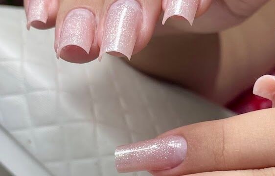 lara-lydyane-nail-designer–manicure